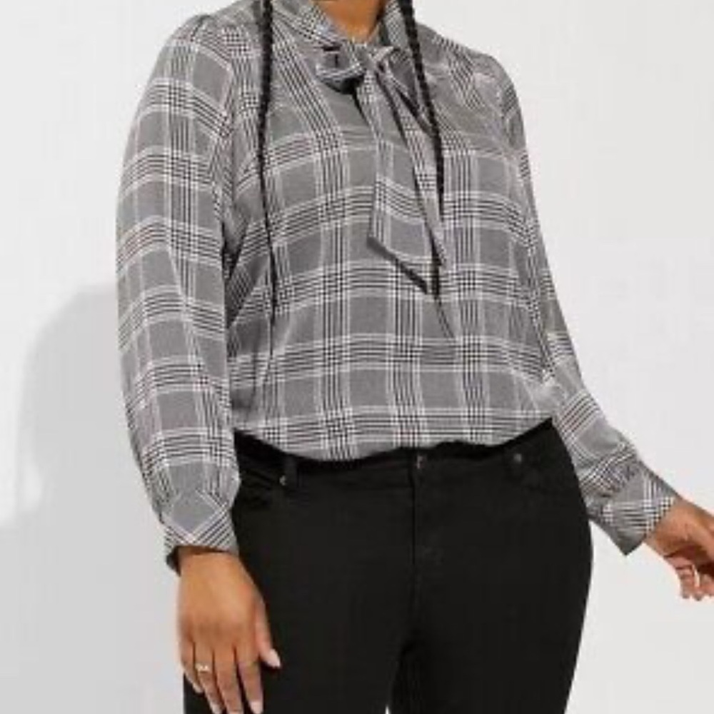 Torrid Long Sleeve Studio Bubble Blouse Gray Size 2